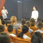 20i7 Afigisi Polyglosiki se sxolio